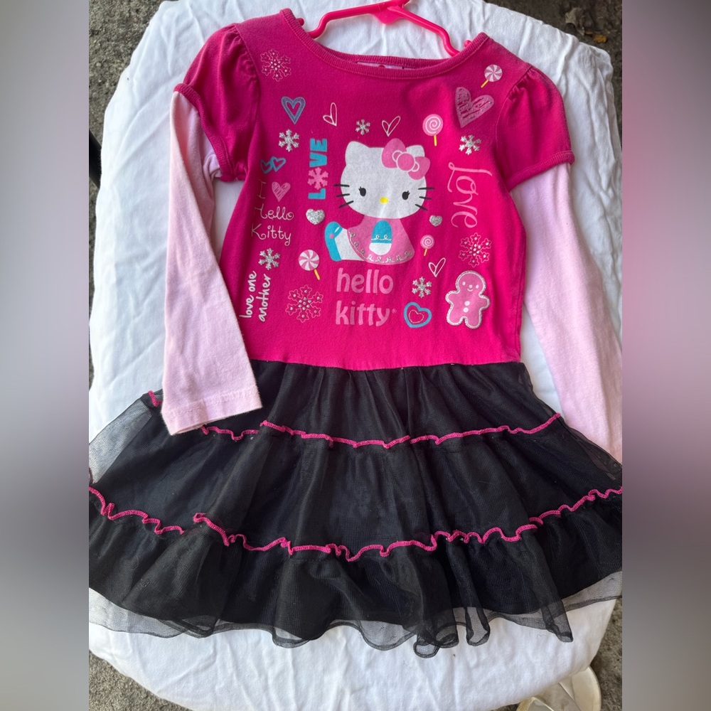 Hello Kitty winter dress
